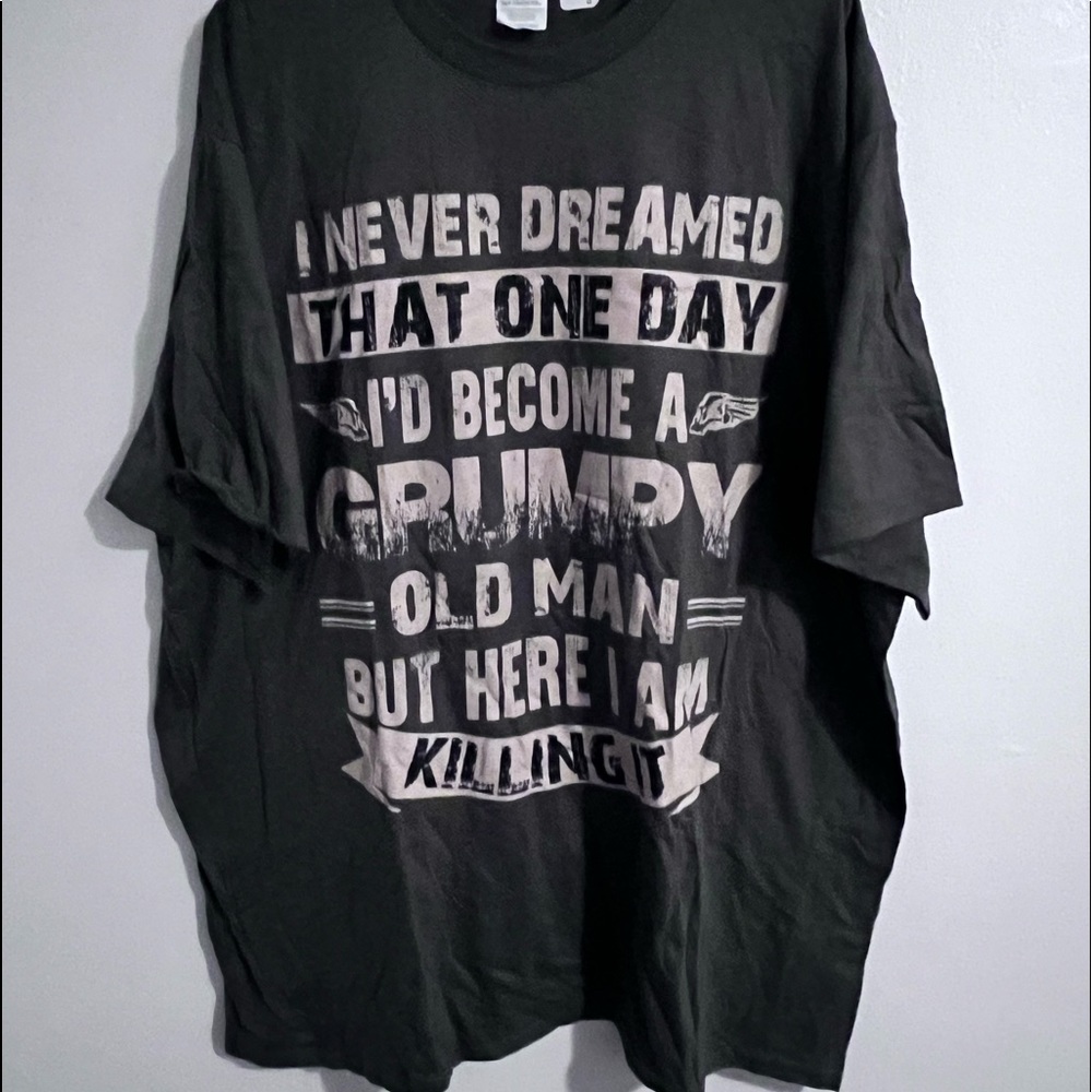 Grumpy old man tee shirt NWOT